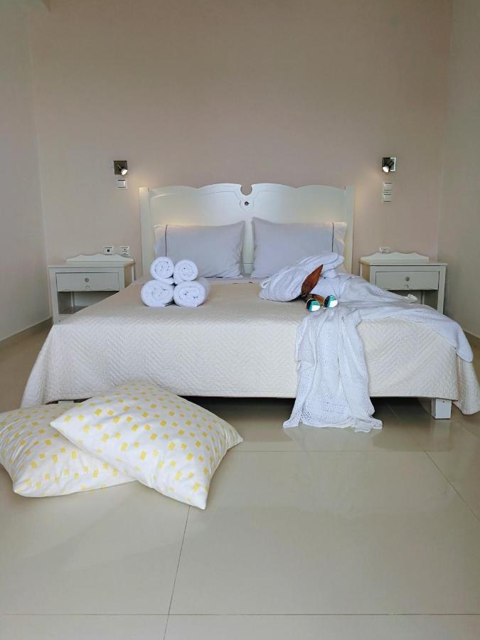 Eight Dimensions Capari Suites Elafonisos Elafonissos Quarto foto